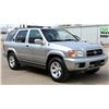 Image 9 : 2002 NISSAN PATHFINDER LE
