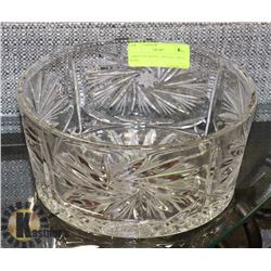 LARGE PIN WHEEL CRYSTAL FRUIT BOWL