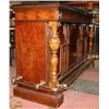 Image 4 : WOOD AND STONE TOP BAR UNIT