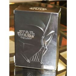 BOXED COLLECTOR SET OF STAR WARS TRILOGY DVD'S