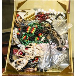 LOT OF ASSORTED COSTUME JEWELLERY
