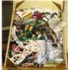 Image 1 : LOT OF ASSORTED COSTUME JEWELLERY