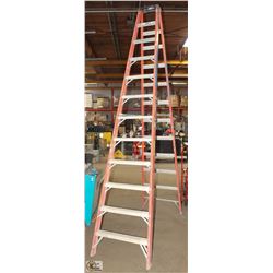 12FT ALUMINUM & FIBRE GLASS LOUISVILLE LADDER