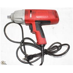 MILWAUKEE IMPACT WRENCH.