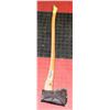 Image 1 : AXE WITH COVER.