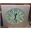 Image 1 : LARGE WALL CLOCK 28 X 28