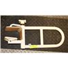 Image 1 : BATH TUB/SHOWER GRAB SAFETY RAIL WITH ADJUSTABLE