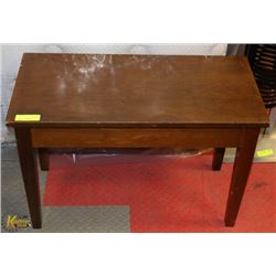 PIANO BENCH