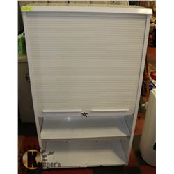 WHITE CABINET ON CASTERS, 5 LEVELS ADJUSTABLE