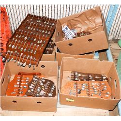 PALLET OF ASSORTED COLLECTOR SPOONS WITH WOOD