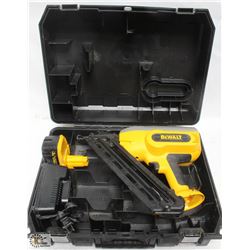 DEWALT 18V DC628 FINISHING NAILER WITH BATTERY &