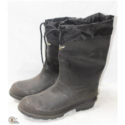 PAIR OF NEW BAFFIN STEEL TOE RUBBER BOOTS