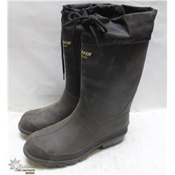 BAFFIN SIZE 9 STEEL TOE RUBBER BOOTS - ON CHOICE