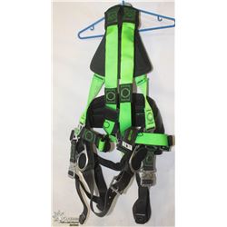MILLER REVOLUTION FULL BODY SAFETY HARNESS