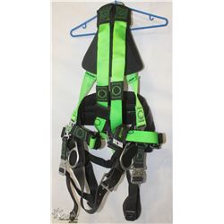 MILLER REVOLUTION FULL BODY SAFETY HARNESS