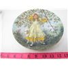 Image 1 : COLLECTIBLE PLATE (GIRL AND SHEEP "LITTLE BO PEEP") *BY JOHN MCCELLAND* (PLATE # 5F321)