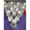 Image 2 : LOT OF 10 BOWLING PINS