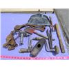 Image 1 : LOT OF VINTAGE FARM TOOLS AND METAL DUSTPAN