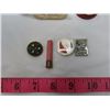 Image 2 : LOT OF SMALL COLLECTIBLES (KEYRINGS, PINS, 2 X PADLOCKS W/KEYS, ETC…)