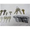 Image 3 : LOT OF CAR KEYS (VINTAGE) *HONDA, CHEVROLET, ETC*