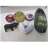 Image 2 : LOT OF SMALL COLLECTIBLES (SALT AND PEPPER SHAKERS, HEART SHAPED JEWELERY HOLDER, METAL TINS, MEDICI