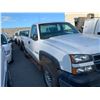 Image 2 : 2006 CHEVROLET 2500HD LS, 2DRPU, WHITE, GAS, AUTOMATIC, VIN#1GCHC24U86E164594, 79,199KMS, RD,TW, 1