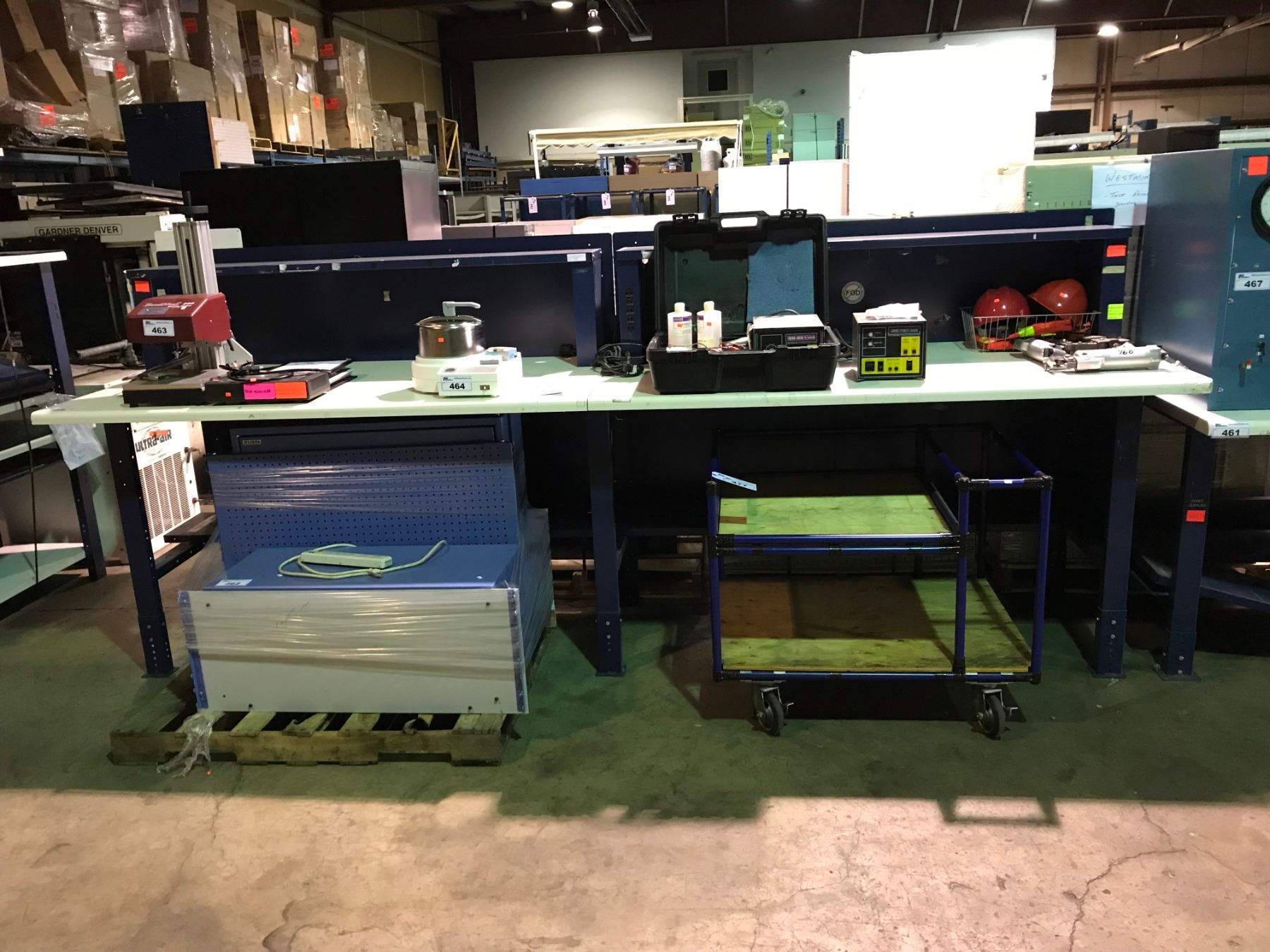 BLUE & WHITE HEAVY DUTY LAB TABLE WITH POWER