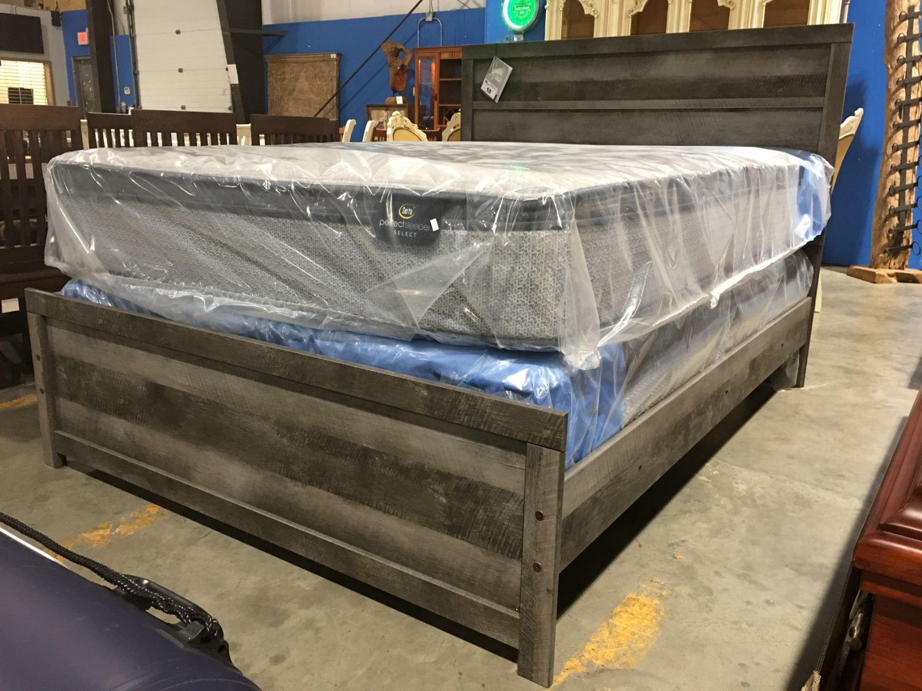 QUEEN SIZE GREY FINISH PANEL BED (HEADBOARD, FOOTBOARD & RAILS)