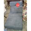 Image 1 : GREY RELAX LOUNGER
