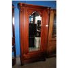 Image 1 : WARDROBE