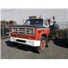 Image 2 : GMC CHEVY C70 TAR TRUCK, VIN # C17DB9V174944 - NO REGISTRATION, FOR PARTS ONLY *MUST TOW*