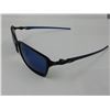 Image 2 : PAIR OF AUTHENTIC OAKLEY SUNGLASSES