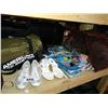 Image 2 : SHELF INCLUDING PILLOWS, PARTY DECOR, BAGS, SHOES AND MORE