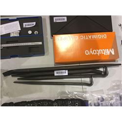 NEW Prybar Set Lot of 4