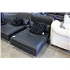 Image 2 : BLACK DOMUS VITA RECLINING LOUNGE CHAIR WITH ACCENT PILLOWS