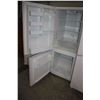 Image 2 : INSIGNIA APARTMENT SIZED FRIDGE / FREEZER