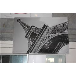 LARGE EIFFEL TOWER CANVAS PRINT