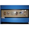 Image 1 : HOCKEY GOALIE MASK PROGRESSION SHADOW BOX
