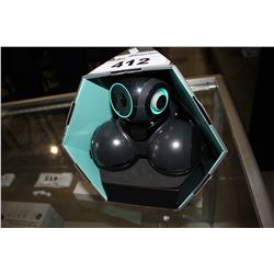 CUE THE CLEVER BOT BLUETOOTH ROBOT