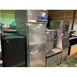STAINLESS STEEL DUAL DOOR MOBILE ELECTRIC WARMING CABINET