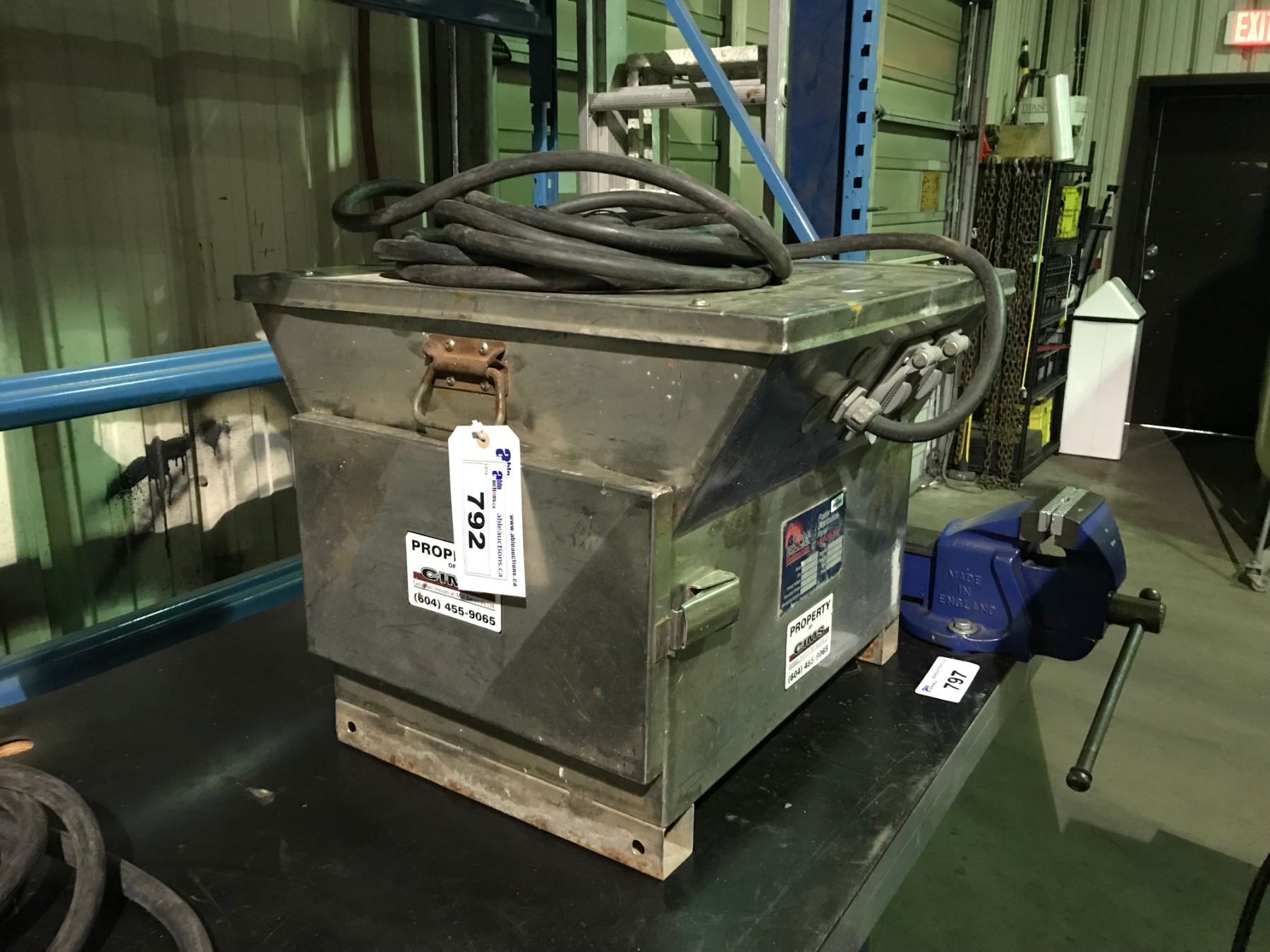 RED - D- ARC DP25 JOB SITE POWER DISTRIBUTION CENTER - Able Auctions