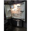 Image 2 : STAINLESS STEEL 36" MAYTAG FRENCH DOOR FRIDGE WITH BOTTOM FREEZER AND WATER & ICE