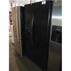 BLACK 36  KENMORE FRENCH DOOR FRIDGE/FREEZER WITH WATER & ICE
