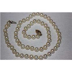 PEARL NECKLACE WITH 14K YELLOW GOLD CLASP