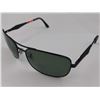 Image 2 : PAIR OF AUTHENTIC POLARIZED RAY-BAN SUNGLASSES (MODEL RB 3515) *SCRATCHES*
