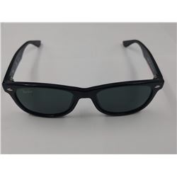 PAIR OF AUTHENTIC RAY-BAN CHILD'S SUNGLASSES (RJ 9052S)