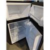 Image 2 : INSIGNIA MINI FRIDGE WITH TOP FREEZER