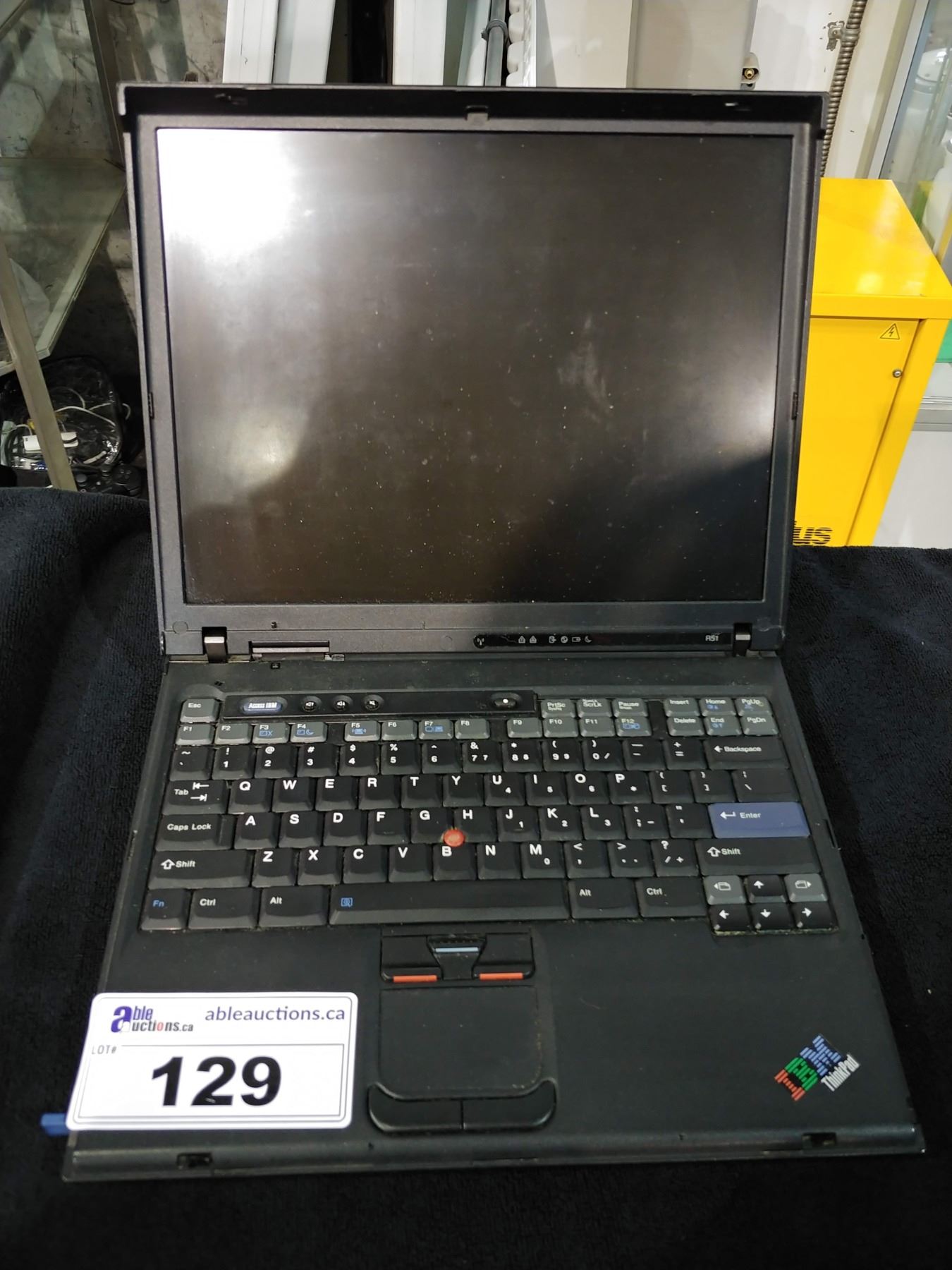 IBM THINKPAD R51 LAPTOP *NO HARD DRIVE* - Able Auctions