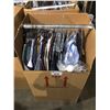 Image 2 : WARDROBE BOX OF ASSORTED CLOTHING