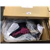 Image 2 : WARDROBE BOX OF ASSORTED CLOTHING